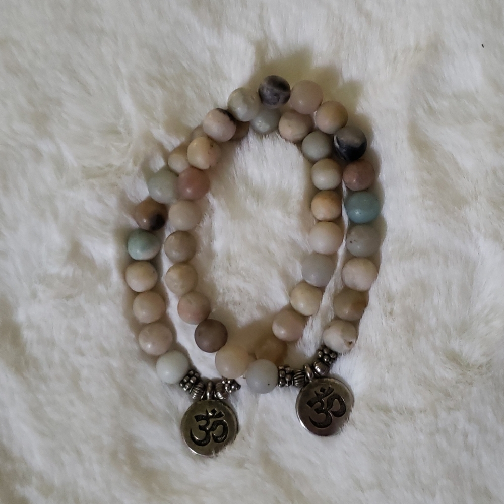 Bracelets - Picture 2 of 2